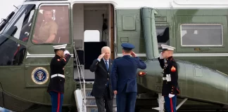 Biden Salute Marine One Helicopter